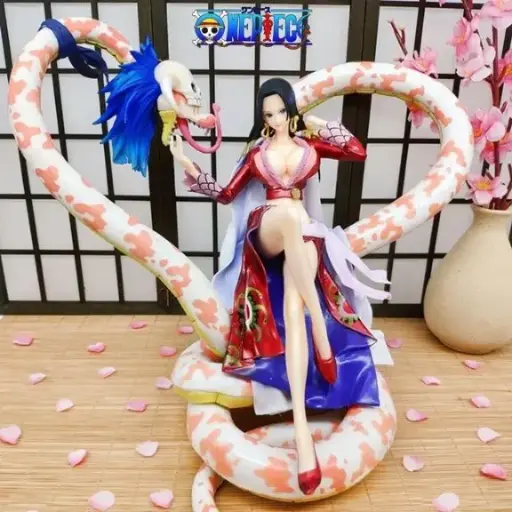 BOA HANCOCK with Snake - 28 cm